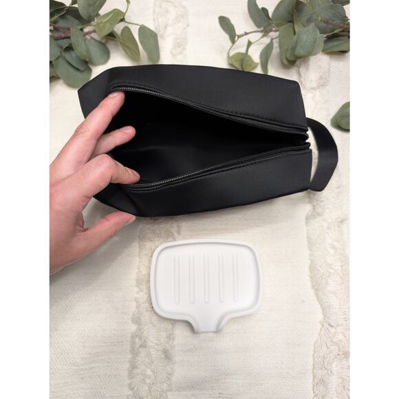 Sephora Travel Dopp Kit and Soap Dish - Picture 2 of 3